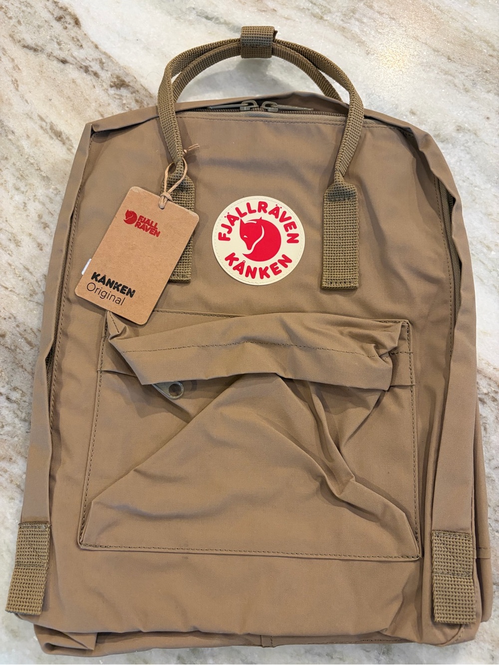 NWT Fjallraven Kanken Classic 16L Backpack 23510 — Clay Brown $95